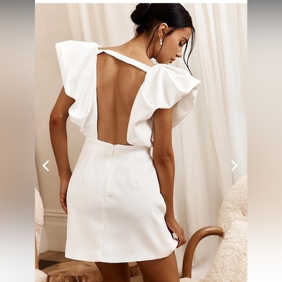 NWT Selfie Leslie Liardon Bubble Sleeve V-Neck Mini Dress - Picture 3 of 10